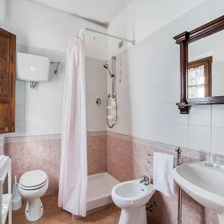 Mansion In With Pool & Garden Citerna