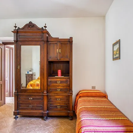 Mansion In With Pool & Garden